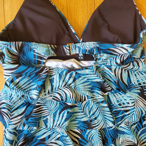 Time & Tru 2 Piece Bathing Suit   L - Picture 2 of 7